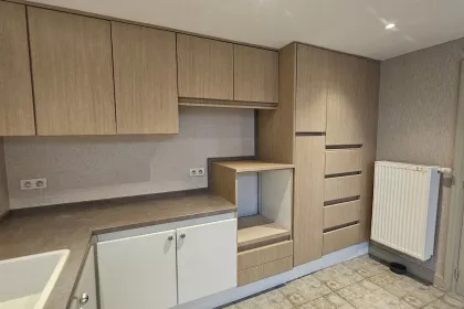 Bigger view of Interieurfolie / keukenwrap / traprenovatie